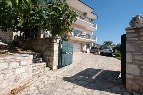 Tragana Villa