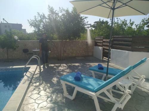 Greek Style Ground Floor Apartment & Pool