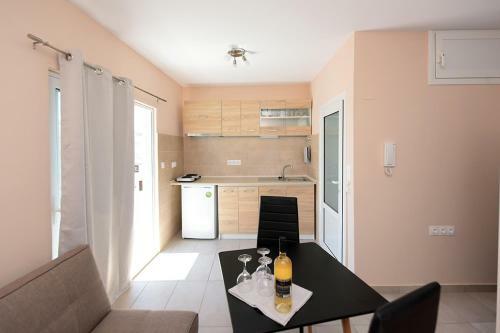 Happy Days Home Apartment Und Studio/penthouse