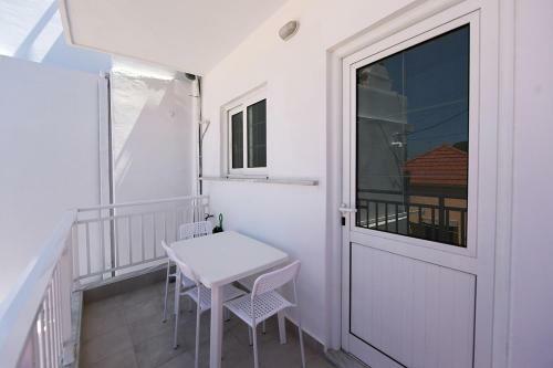 Happy Days Home Apartment Und Studio/penthouse