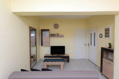 Happy Days Home Apartment Und Studio/penthouse