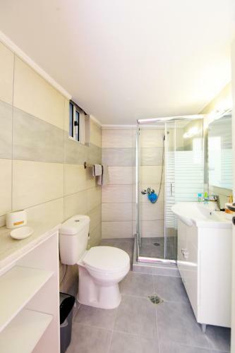 Happy Days Home Apartment Und Studio/penthouse