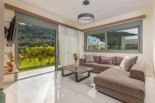 Paleos Sunset Villa