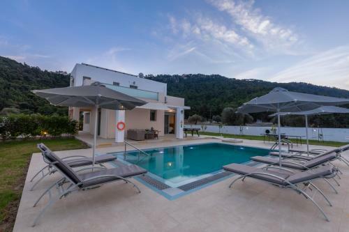 Paleos Sunset Villa