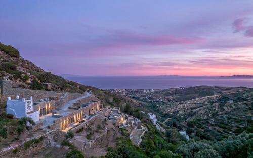 Hotel Tinos Dove Suites