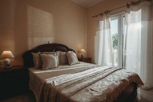 Villa Rosa 3 Bedroom With Sea View