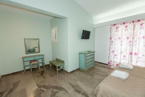 Lido Apartments Tolo