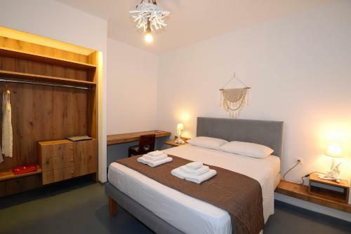 Lalari Beach Suites