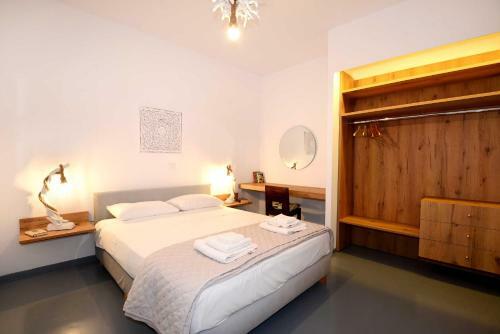 Lalari Beach Suites