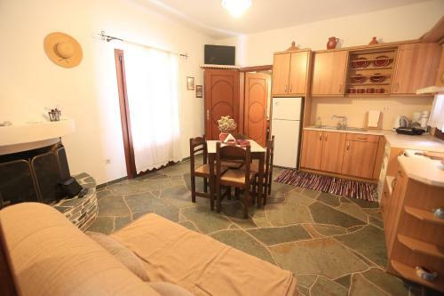 Mirsini Apartments