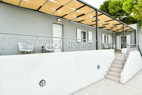 Koukounari Luxury Apartments