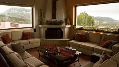 Luxurious Panoramic View Villa