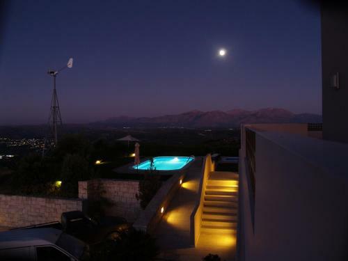 Luxurious Panoramic View Villa