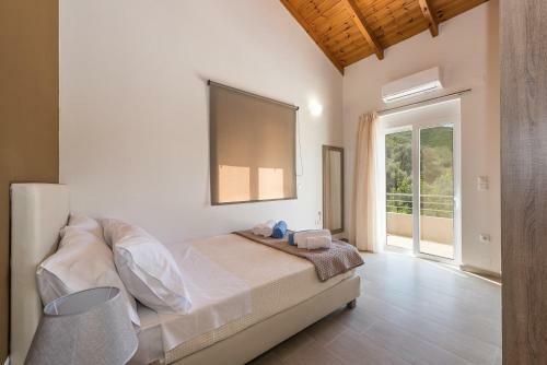 Villa Neaira