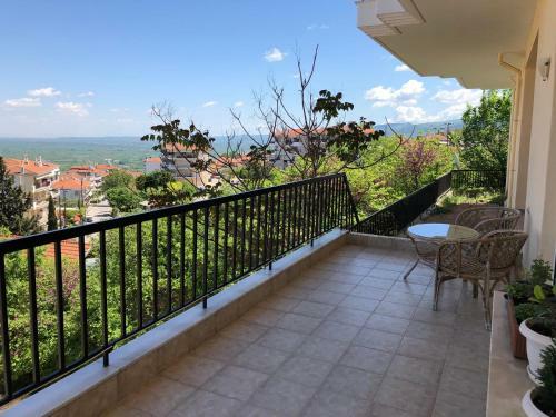 Small Apartment, Great View!