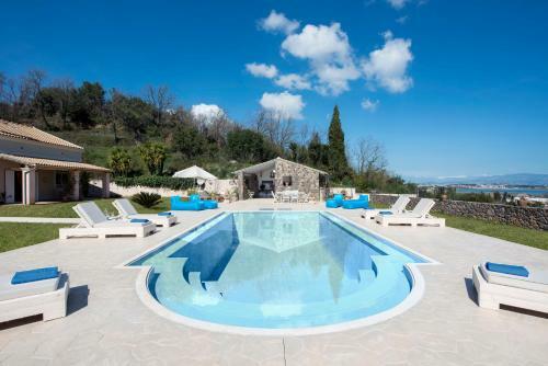 Exclusive Privet Villa In Viros