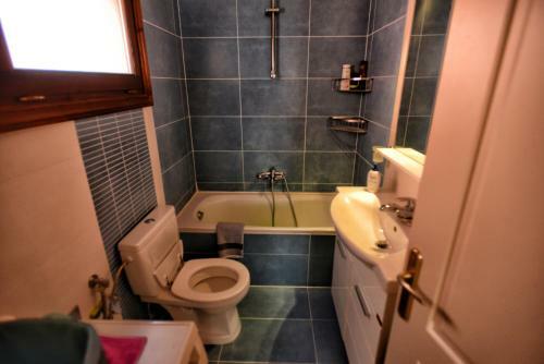 Viros Holiday House