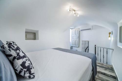 Villa Brouzos - Traditional Maisonette & Sea View