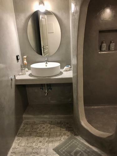 Apartamento Kampanelia Village Suites