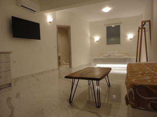 Triena Apartments
