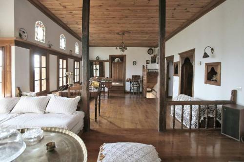 Pelion Belvedere - The Mansion