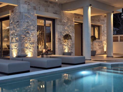 Alexandra Luxurious Villa
