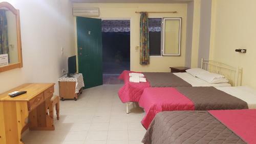 Aparthotel Gardenos Hotel And Pool