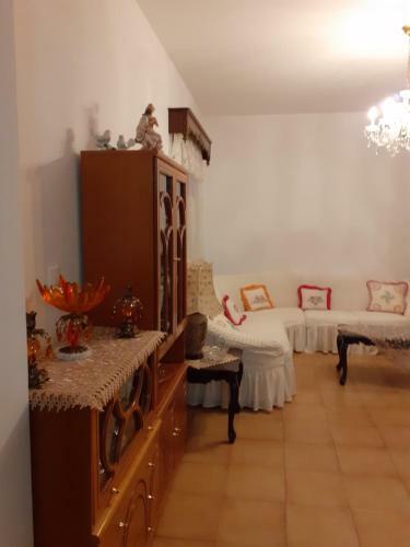 Aperi Village House