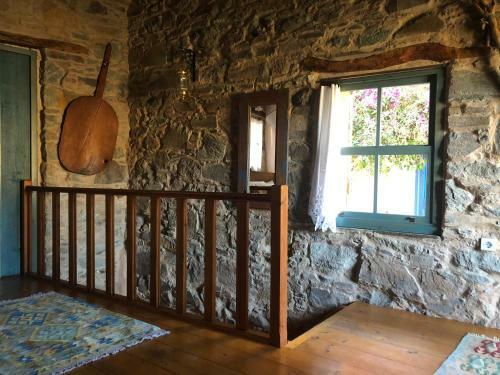 Zarta A Cosy Stone Village House With Splendid View