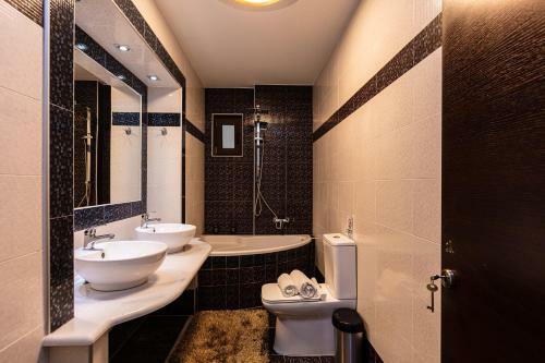 Promitheas Villa, Sea Side Resort!