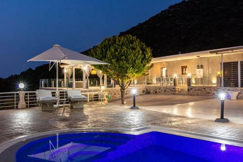 Promitheas Villa, Sea Side Resort!