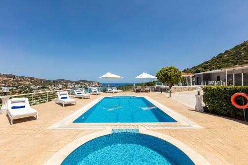 Promitheas Villa, Sea Side Resort!