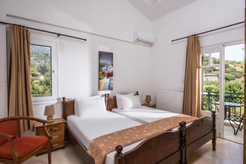 Villa Vlychada - Lux Home With Pool & Jacuzzi