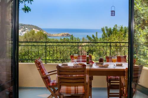 Amari Villa, Beach Hideaway!