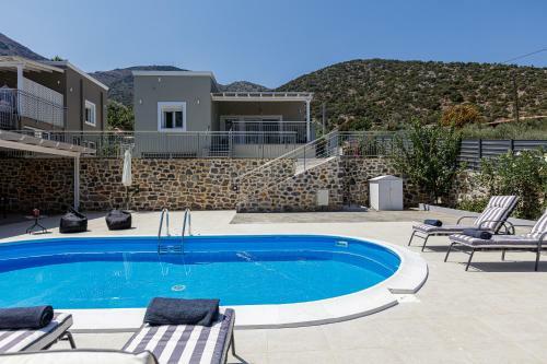 Family Friendly Basilicata Attali Villa Private Pool,children Area