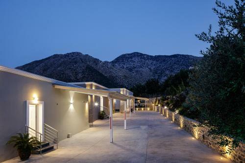 Family Friendly Basilicata Attali Villa Private Pool,children Area