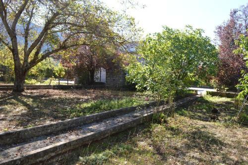 Villa Vytina With Garden And Bbq