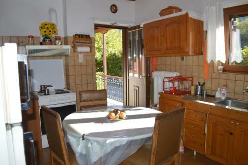 Villa Vytina With Garden And Bbq