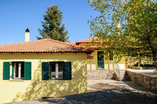Dual House In Methydrio
