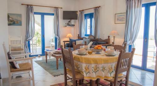Villa Vouves Homeleader