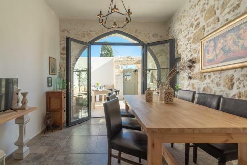 Stonehouse South Crete