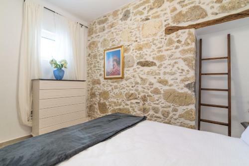 Stonehouse South Crete