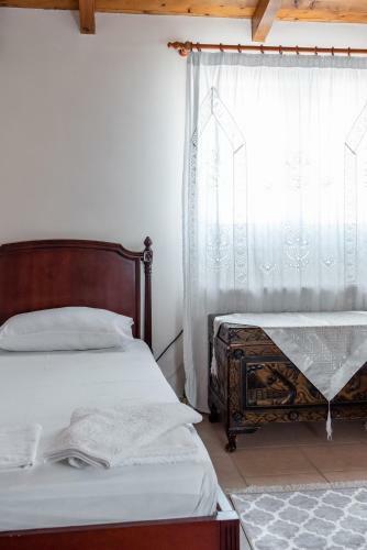 Kosta's Apartments