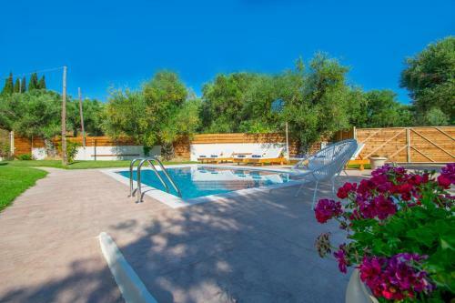Zante Lagos Holiday Homes Treehouse And Villa