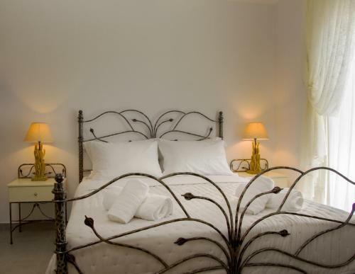 Pithos Modern Apartments