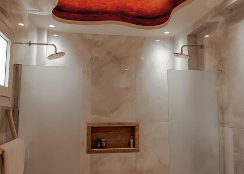Pithos Modern Apartments