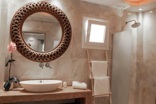 Pithos Modern Apartments
