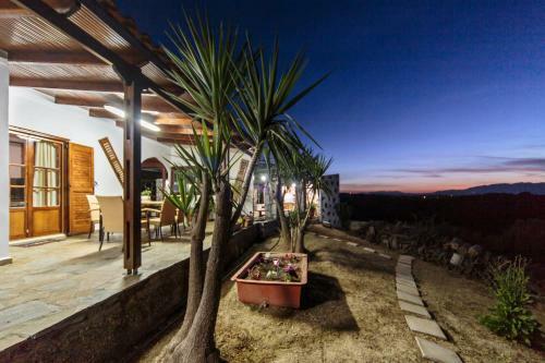 Christine House Platanias