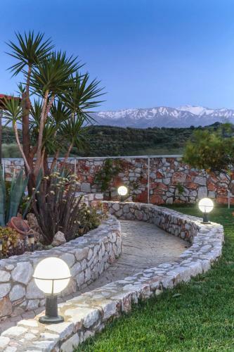 Christine House Platanias