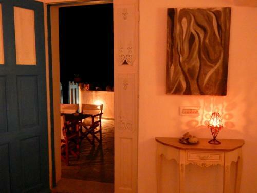 Bioclimatic Cave House Santorini